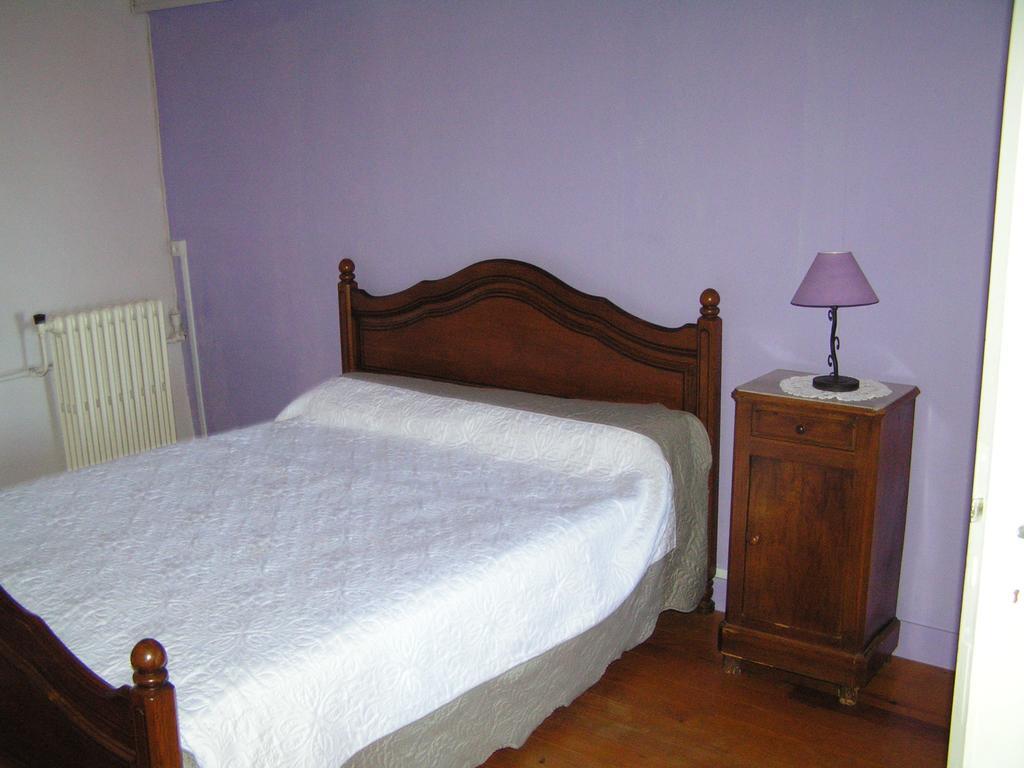 Bed and Breakfast A L'Olivier Montcaret Exterior foto