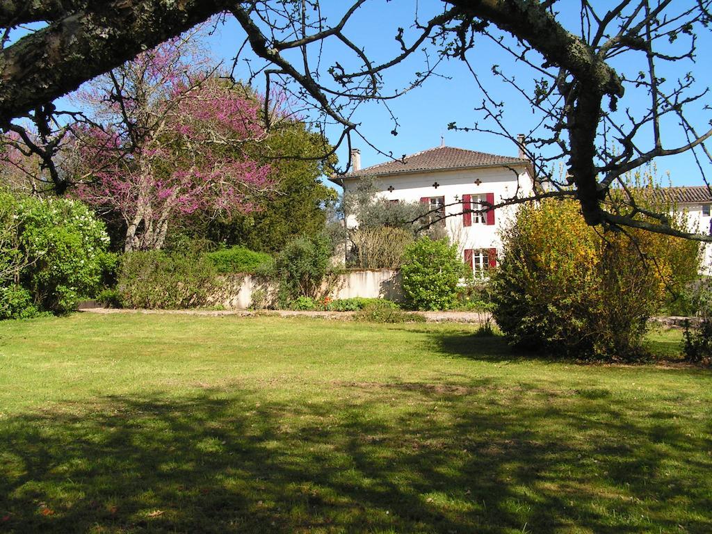 Bed and Breakfast A L'Olivier Montcaret Exterior foto